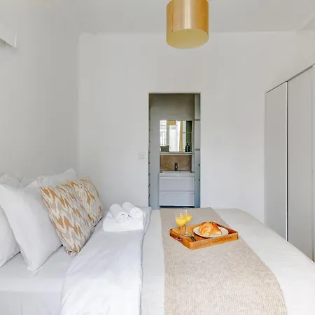 Apartment Bnbnova - Stylish 1br Steps From Le Marais & Montorgueil *