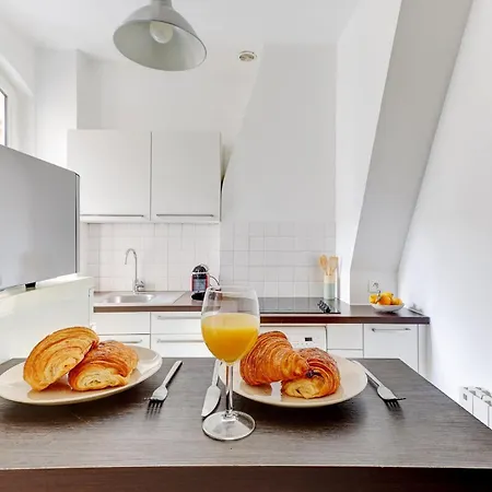 Apartment Bnbnova - Stylish 1br Steps From Le Marais & Montorgueil Paris