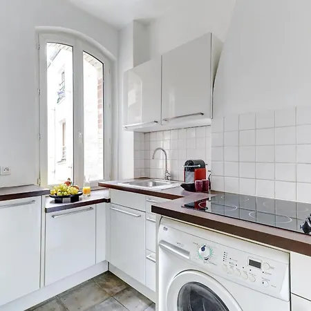 Bnbnova - Stylish 1br Steps From Le Marais & Montorgueil Paris