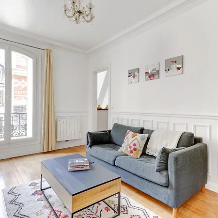 Apartment Bnbnova - Stylish 1br Steps From Le Marais & Montorgueil *